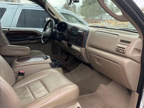 Used 2005 Ford F250 Lariat image 9