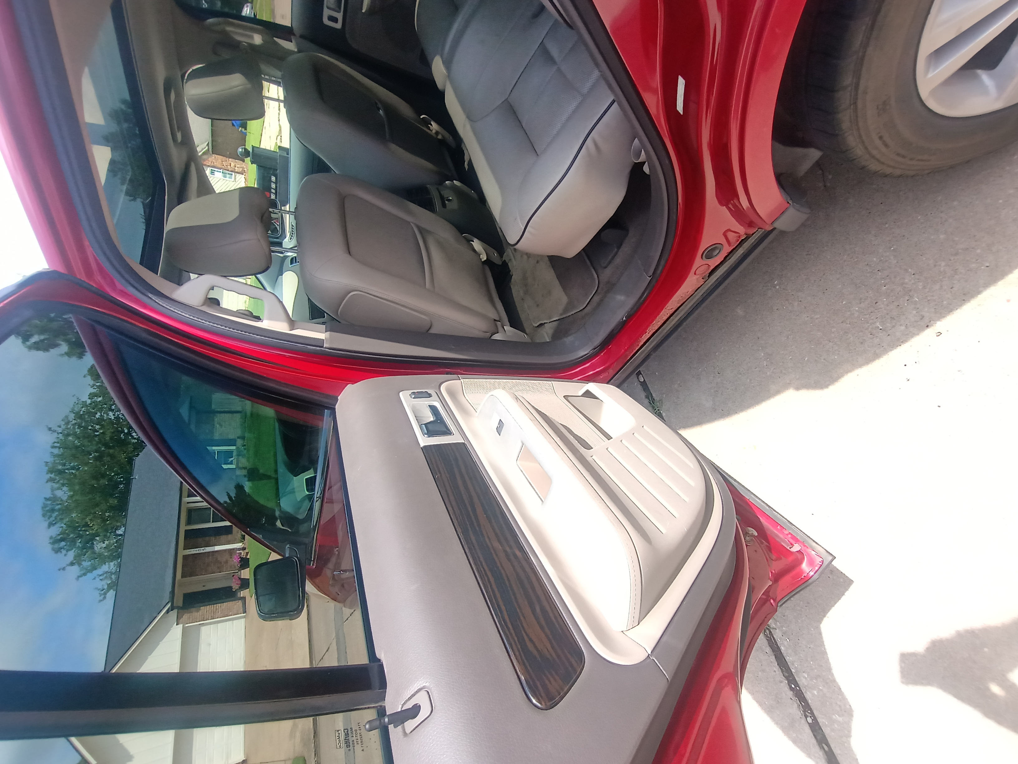 Used 2010 Lincoln MKX AWD image 18
