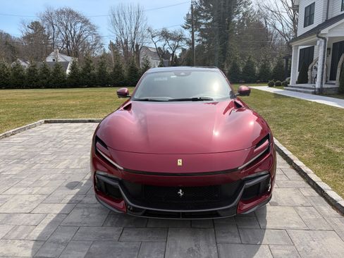 Used 2025 Ferrari Purosangue image 5