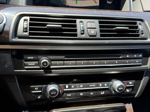 Used 2015 BMW 528i Sedan RWD image 12