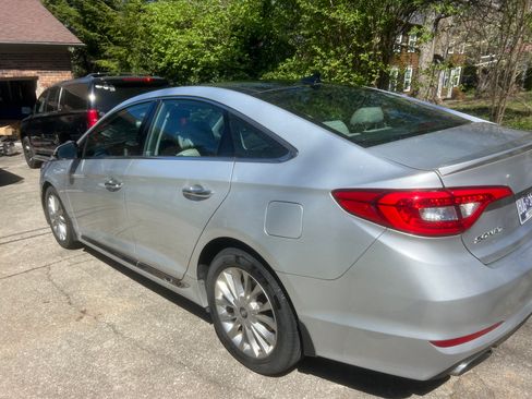 Used 2015 Hyundai Sonata Limited w/ Option Group 05 image 6