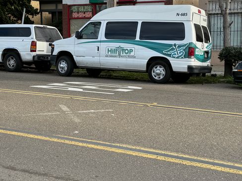 Used 2009 Ford E-150 and Econoline 150 image 8