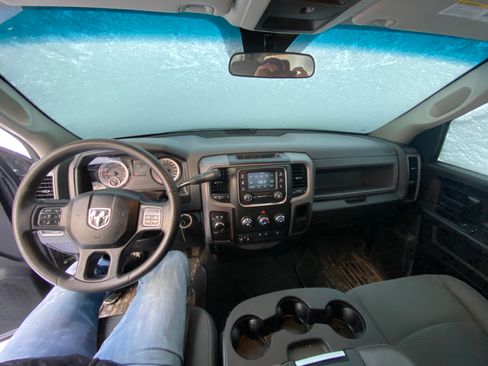 Used 2017 RAM 2500 Tradesman w/ Chrome Appearance Group image 6