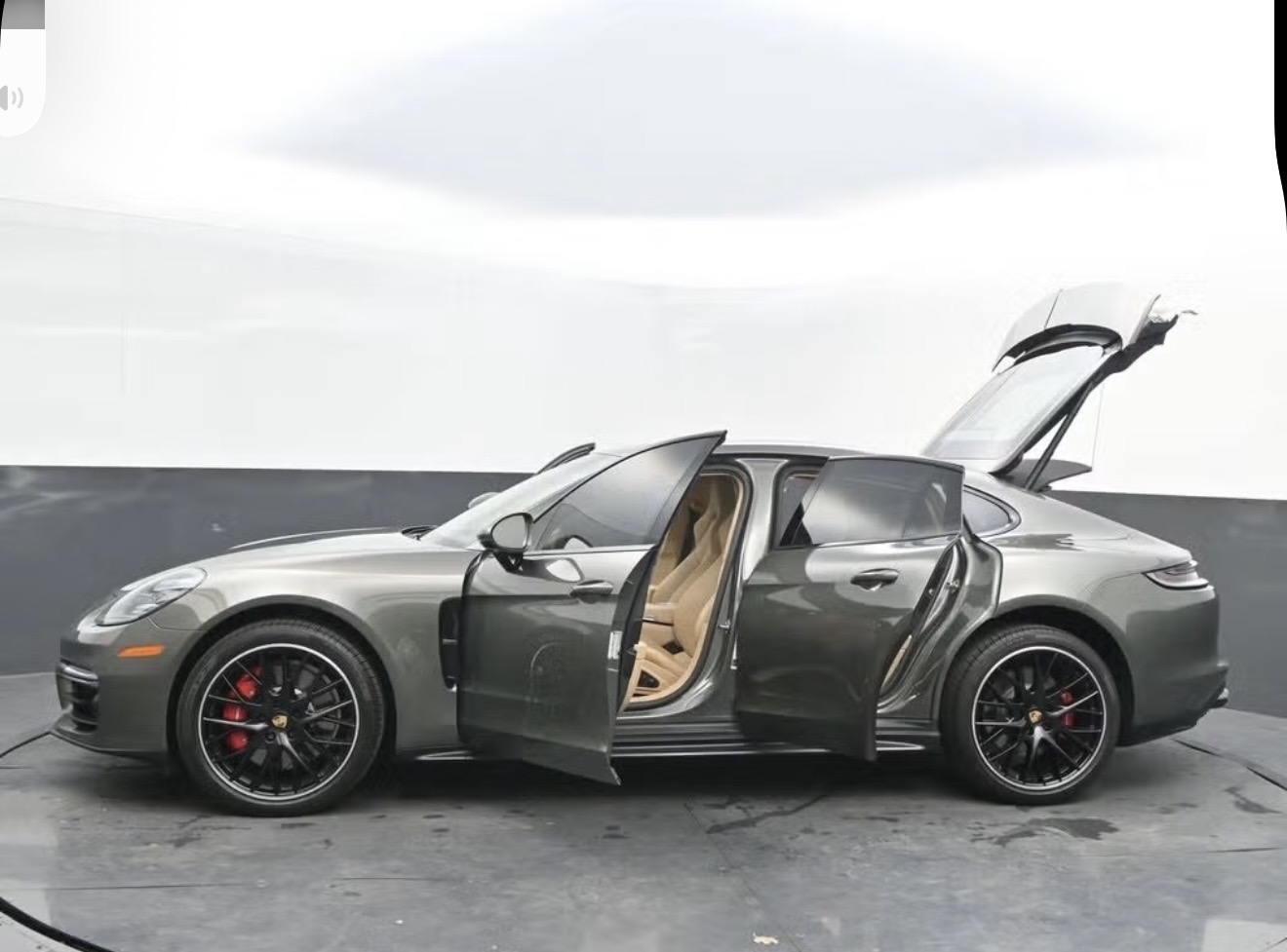 Used 2023 Porsche Panamera GTS AWD/4WD image 2