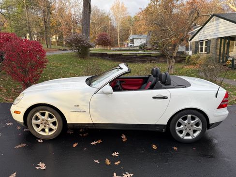 Used 1998 Mercedes-Benz SLK 230 SLK 230 Roadster 2D image 1