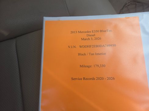 Used 2013 Mercedes-Benz E 350 BlueTEC Sedan image 10