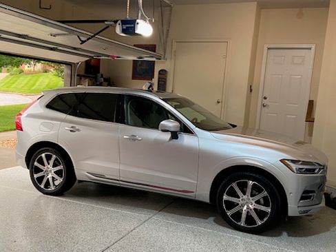 Used 2019 Volvo XC60 T5 Inscription AWD/4WD image 24