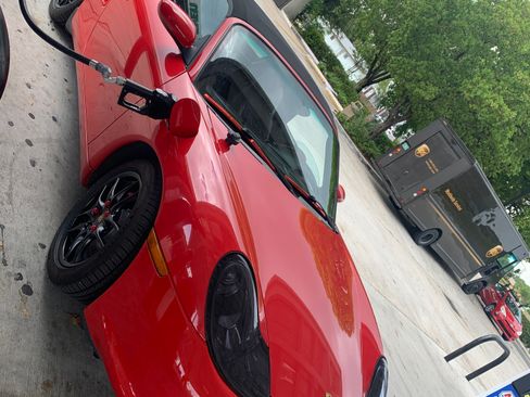 Used 2004 Porsche Boxster RWD image 4