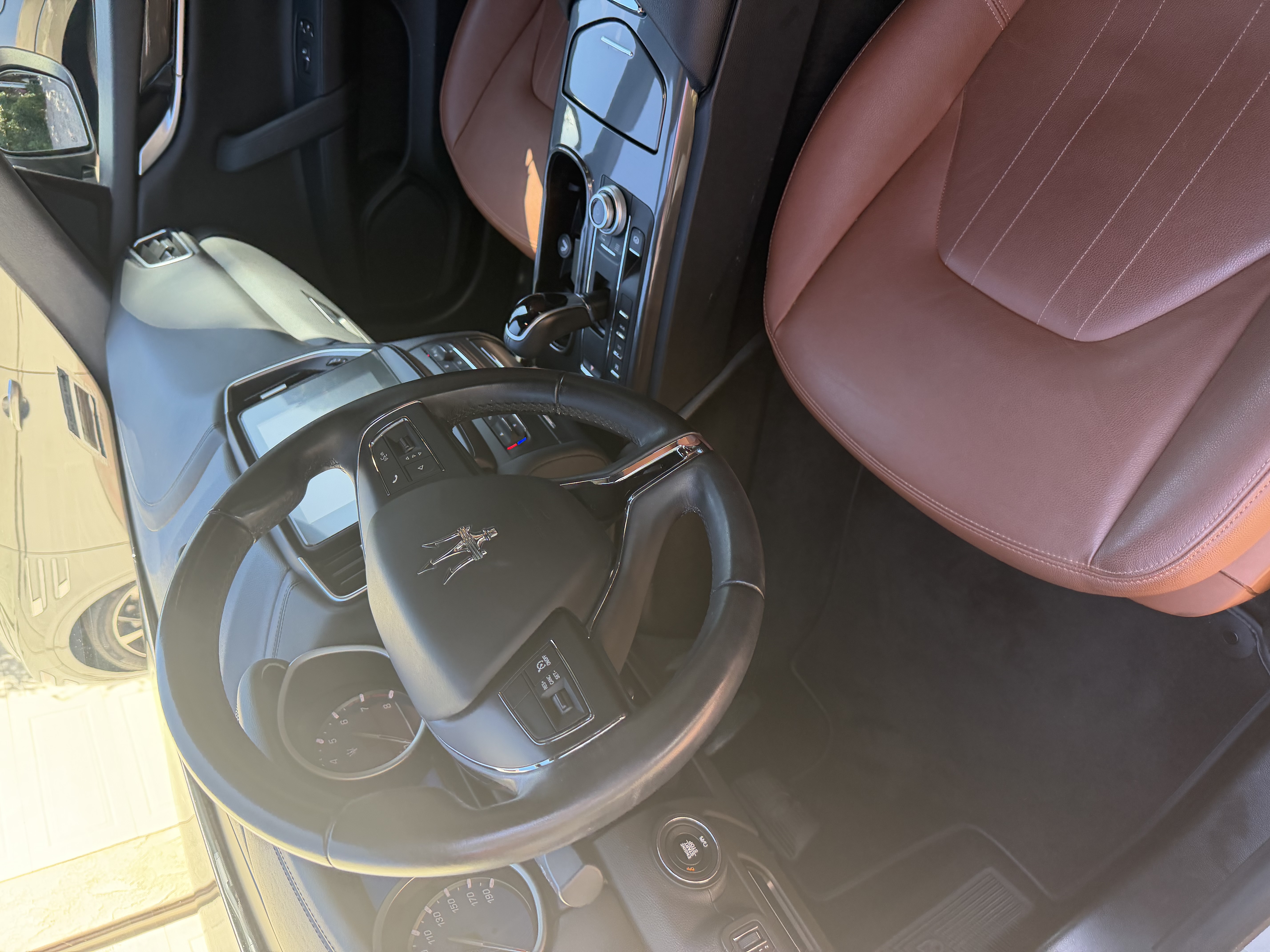 Used 2018 Maserati Ghibli S RWD image 17
