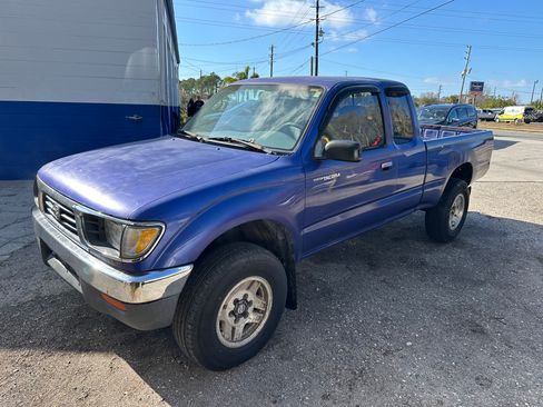 Used 1995 Toyota Tacoma 4x4 Xtracab image 1