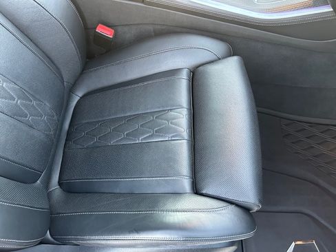 Used 2022 BMW X5 xDrive40i w/ M Sport Package image 32