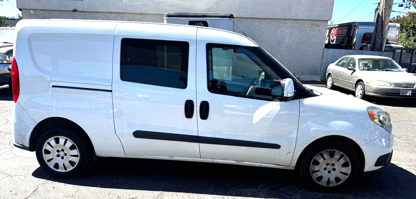 Used 2017 RAM ProMaster City Tradesman SLT w/ Rear Back-up Camera Group FWD image 8
