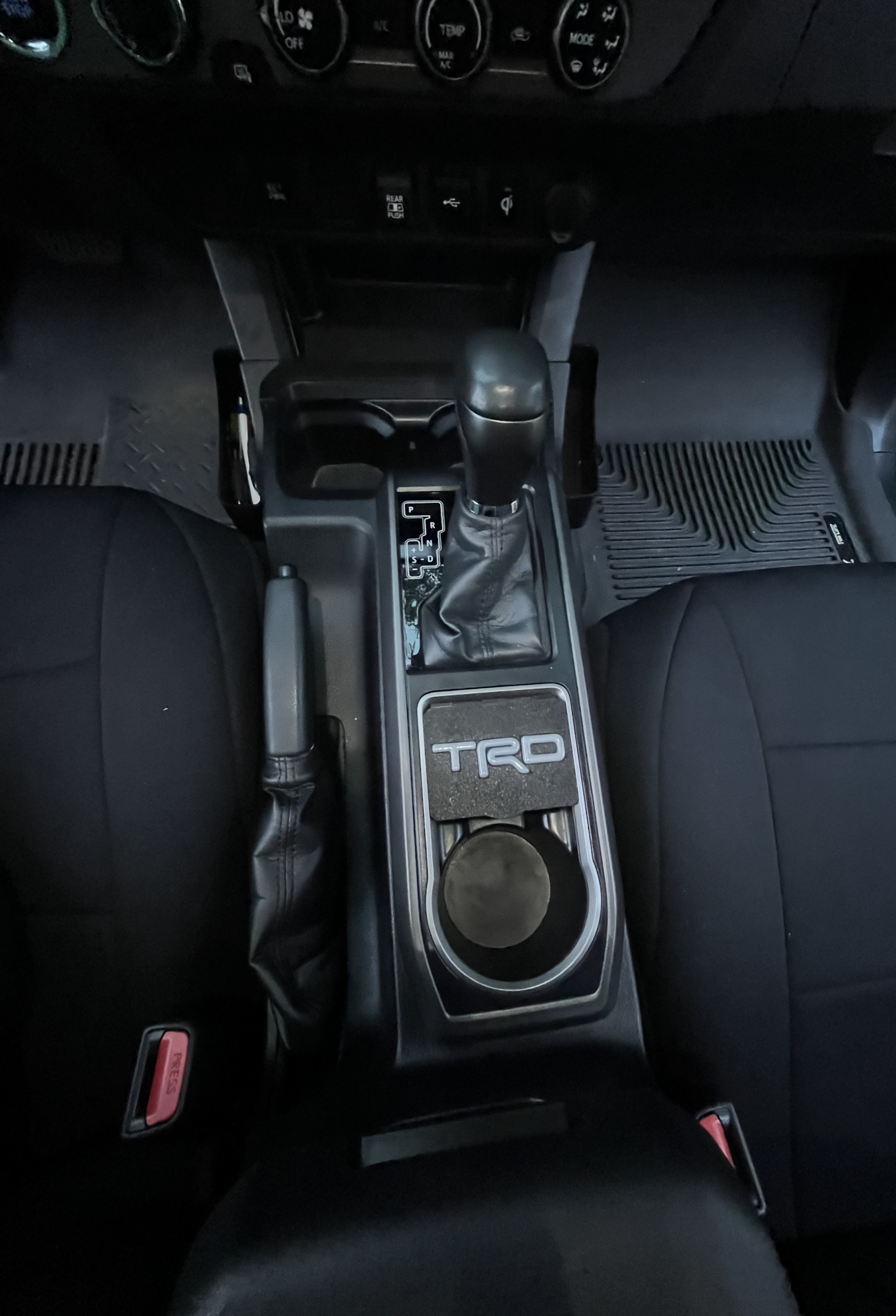 Used 2020 Toyota Tacoma TRD Off-Road AWD/4WD image 13