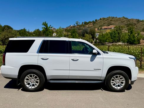 Used 2016 GMC Yukon SLT image 6