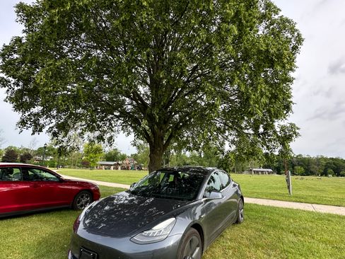 Used 2020 Tesla Model 3 AWD/4WD image 18