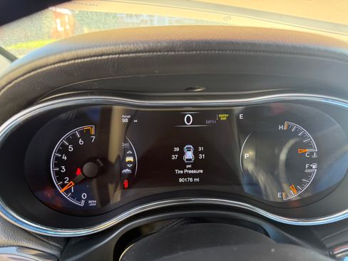 Used 2021 Jeep Grand Cherokee Overland image 9