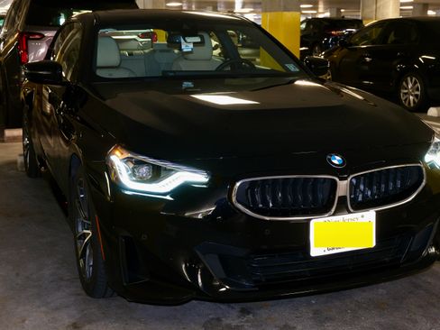 Used 2023 BMW 230i Coupe w/ Premium Package RWD image 32