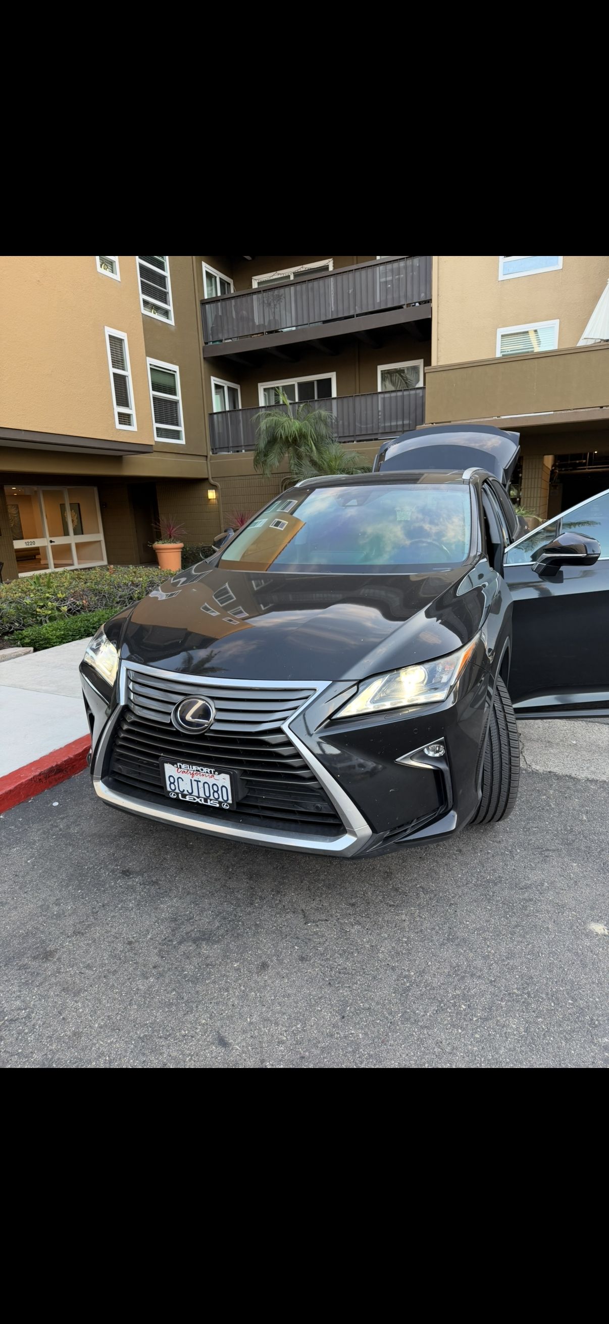 Used 2018 Lexus RX 450h AWD w/ Premium Package image 1