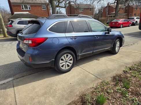 Used 2015 Subaru Outback 2.5i Premium image 5
