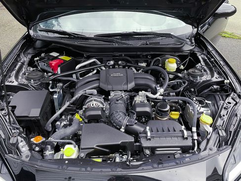 Used 2024 Toyota GR86 Premium image 28