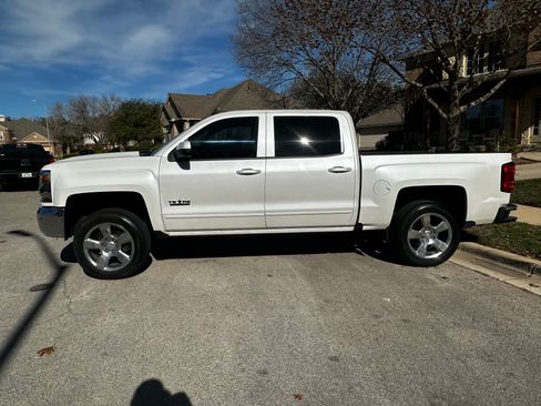 Used 2017 Chevrolet Silverado 1500 LT w/ Texas Edition image 2