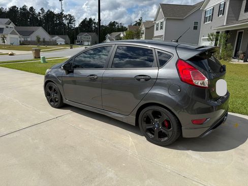 Used 2019 Ford Fiesta ST image 4