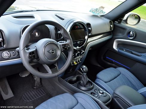 Used 2023 MINI Cooper Countryman SE w/ Storage Package image 13