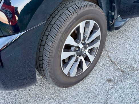 Used 2019 Toyota Sequoia Limited AWD/4WD image 31