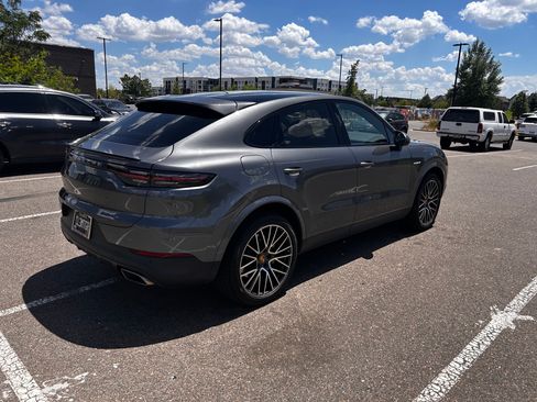 Used 2020 Porsche Cayenne E-Hybrid Coupe AWD/4WD image 4