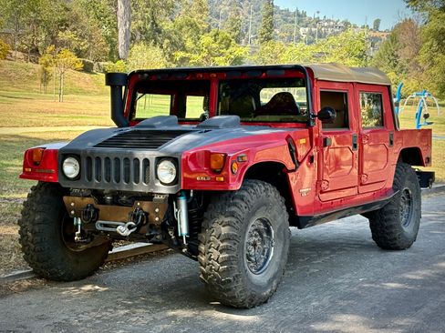 Used 1997 HUMMER H1 4-Door Open Top AWD/4WD image 4