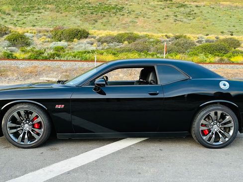 Used 2013 Dodge Challenger SRT8 w/ Harman Kardon Audio Group RWD image 2