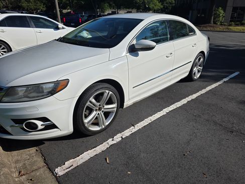 Used 2014 Volkswagen CC R-Line FWD image 3