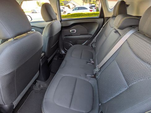 Used 2014 Kia Soul + w/ UVO w/Eservices Package image 10