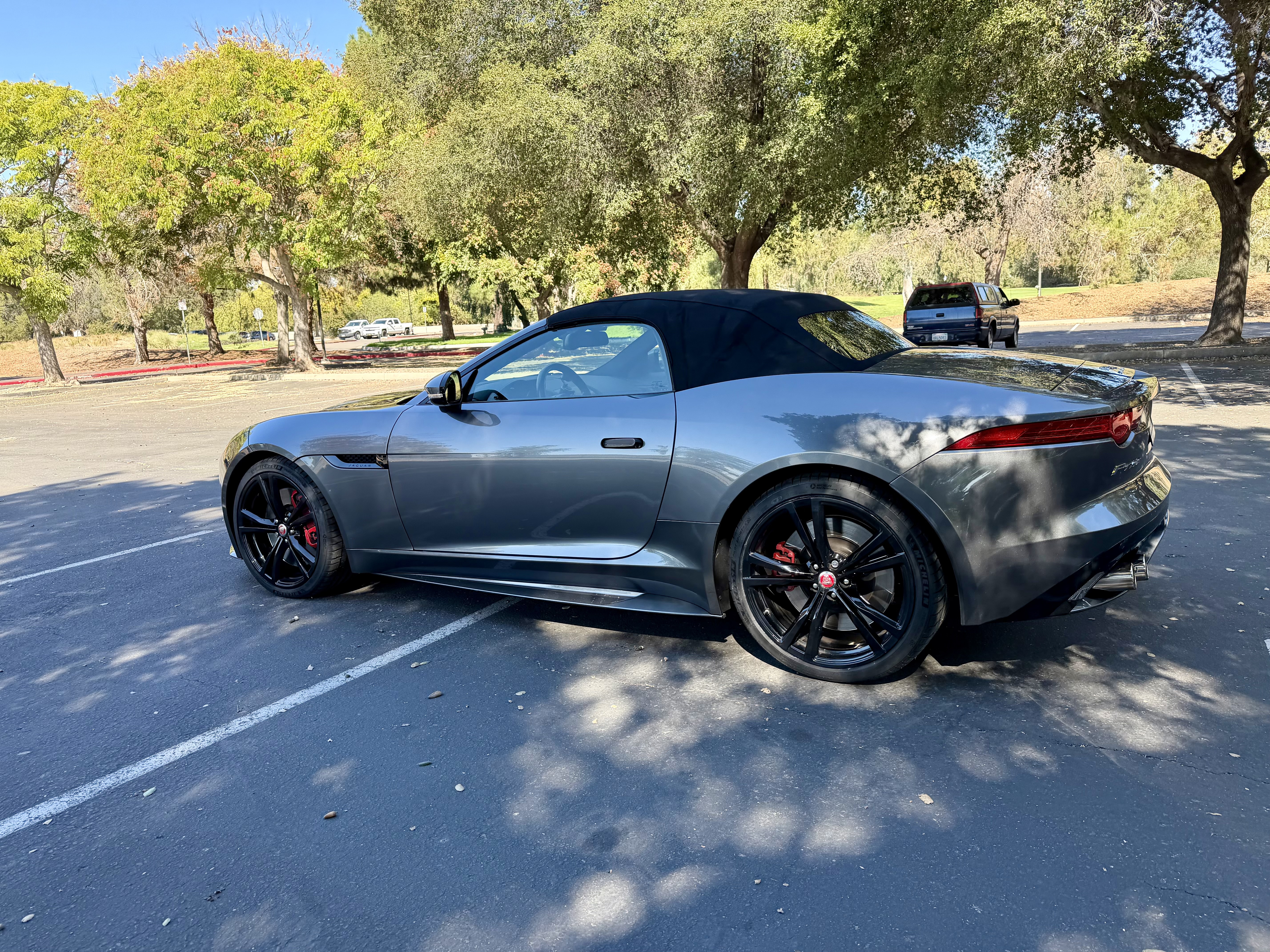 Used 2016 Jaguar F-TYPE R AWD/4WD image 10