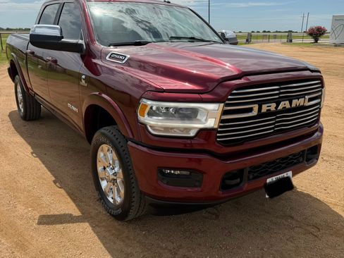 Used 2019 RAM 2500 Laramie AWD/4WD image 4