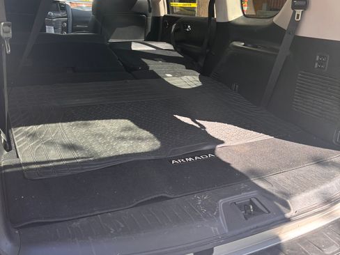 Used 2020 Nissan Armada SL w/ Premium Package AWD/4WD image 5