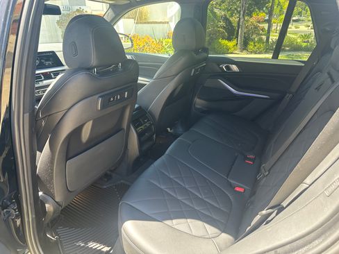 Used 2023 BMW X5 xDrive40i w/ Premium Package AWD/4WD image 13