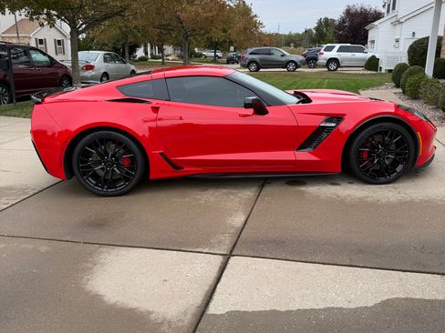 Used 2019 Chevrolet Corvette Z06 w/ Battery Protection Package image 6