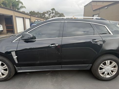 Used 2012 Cadillac SRX Luxury image 1