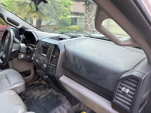 Used 2016 Ford F150 XL w/ Heavy-Duty Payload Package RWD image 6