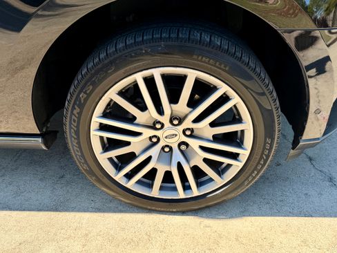 Used 2022 Ford Expedition Max Limited image 21