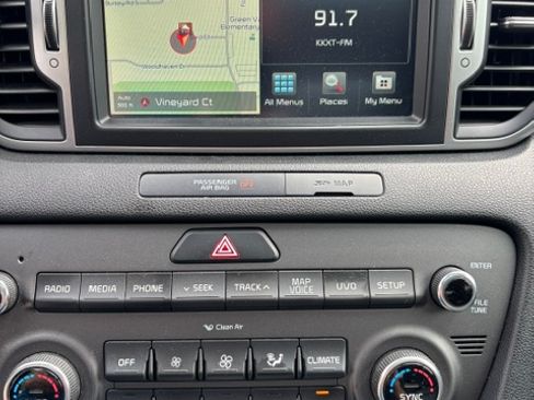 Used 2017 Kia Sportage EX w/ EX Technology Package FWD image 16