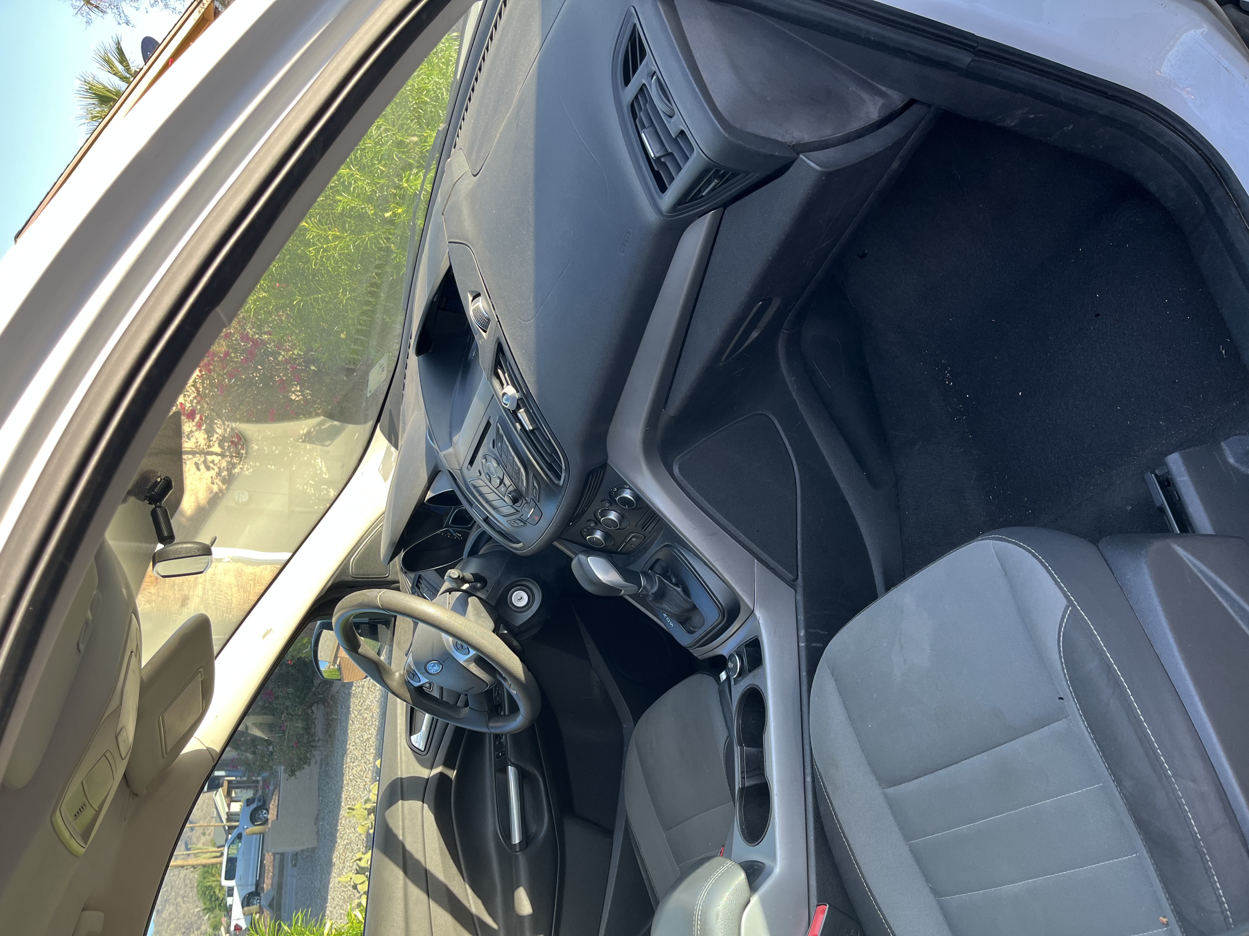 Used 2014 Ford Escape SE FWD image 9