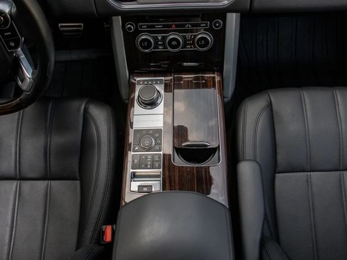Used 2014 Land Rover Range Rover Supercharged image 9