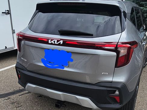 Used 2024 Kia Seltos LX image 5