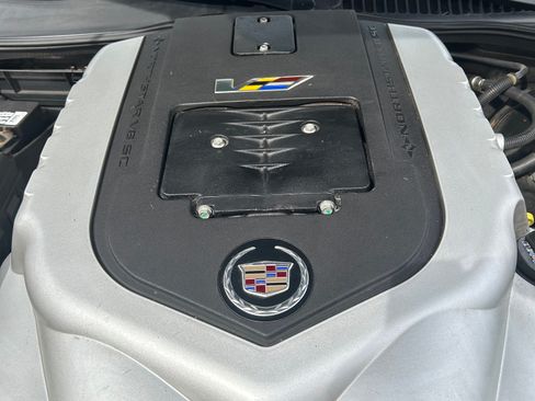 Used 2006 Cadillac XLR V RWD image 6