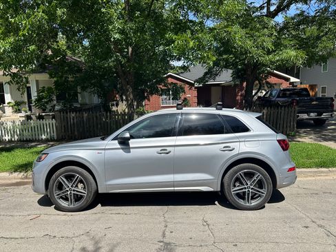 Used 2021 Audi Q5 e Prestige w/ Prestige Package AWD/4WD image 5
