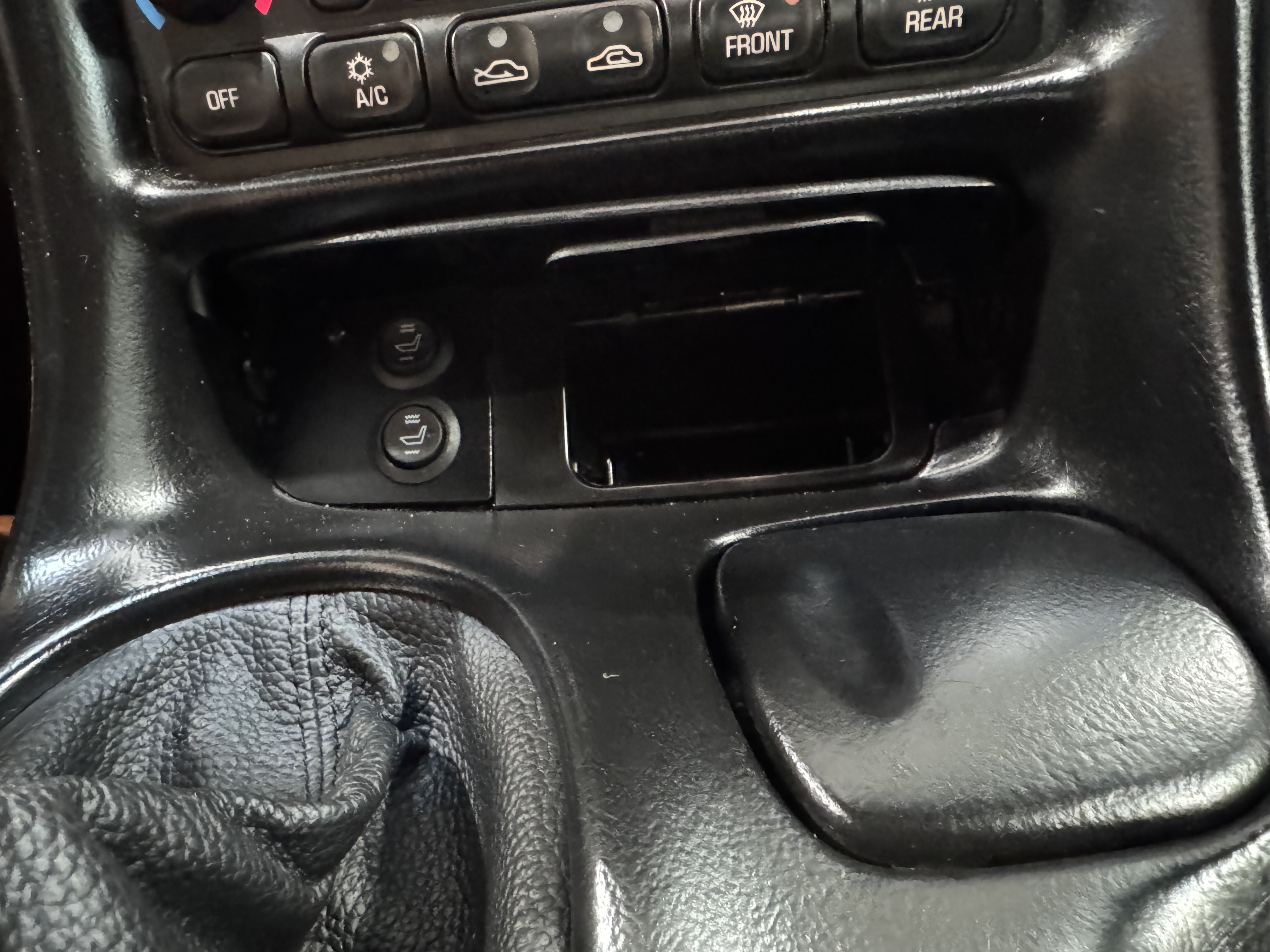 Used 2002 Chevrolet Corvette Convertible w/ Preferred Equipment Group2 RWD image 12