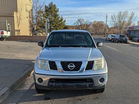 Used 2006 Nissan Frontier SE w/ (P01) Power Pkg image 5