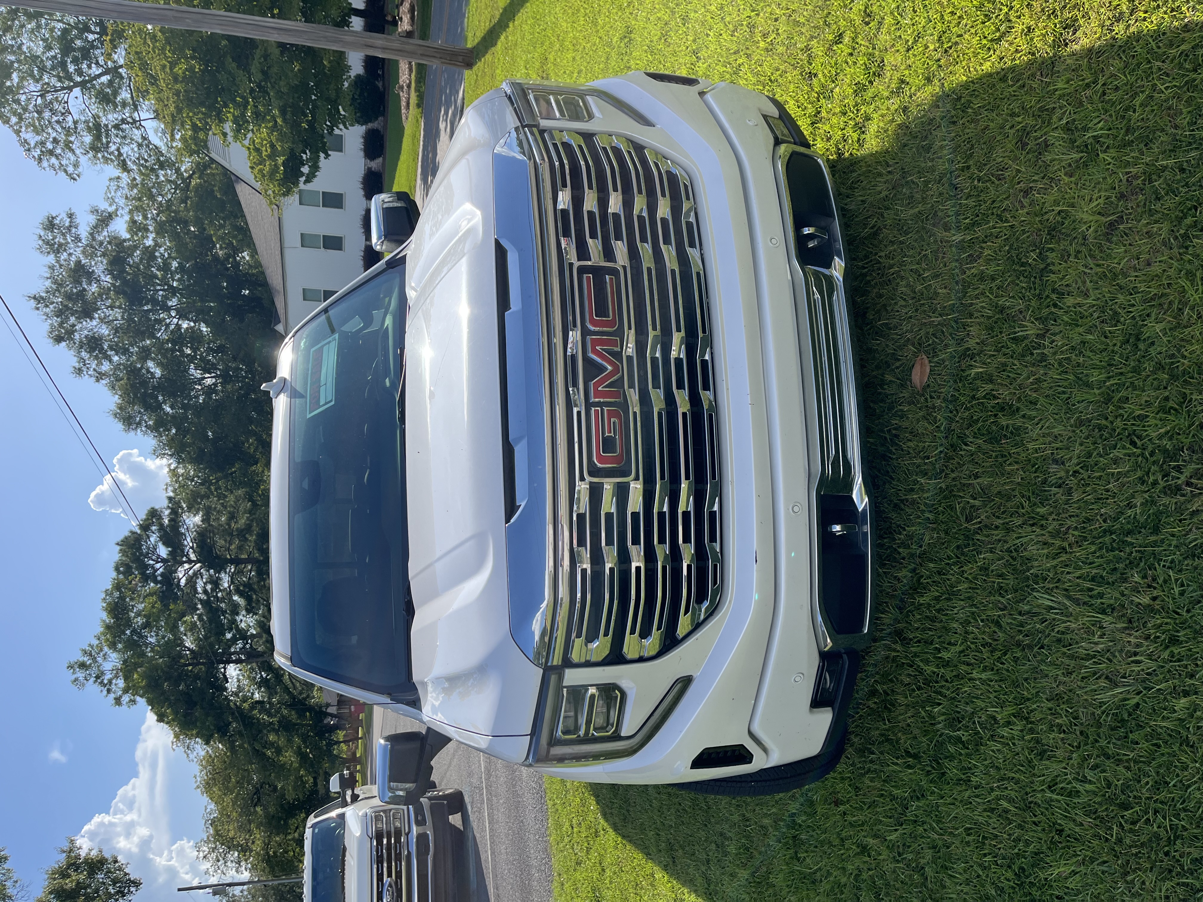 Used 2023 GMC Sierra 1500 Denali w/ Denali Reserve Package AWD/4WD image 1
